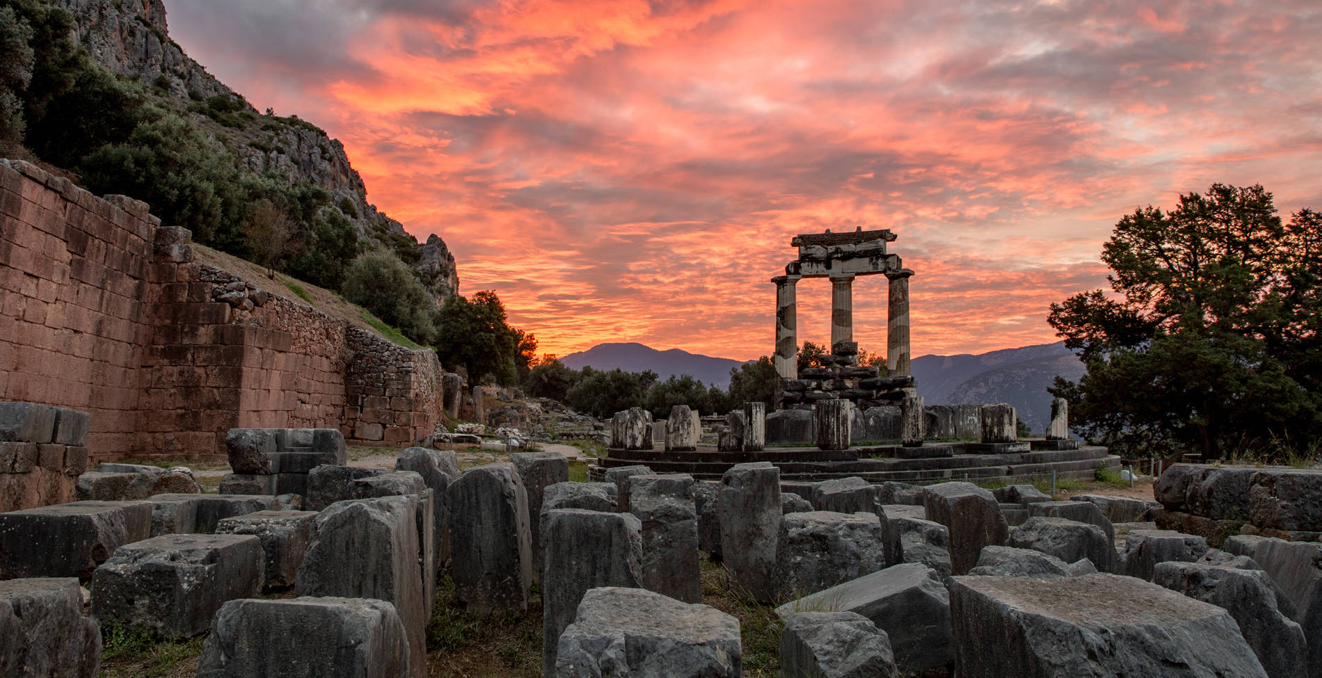 Delphi Tour