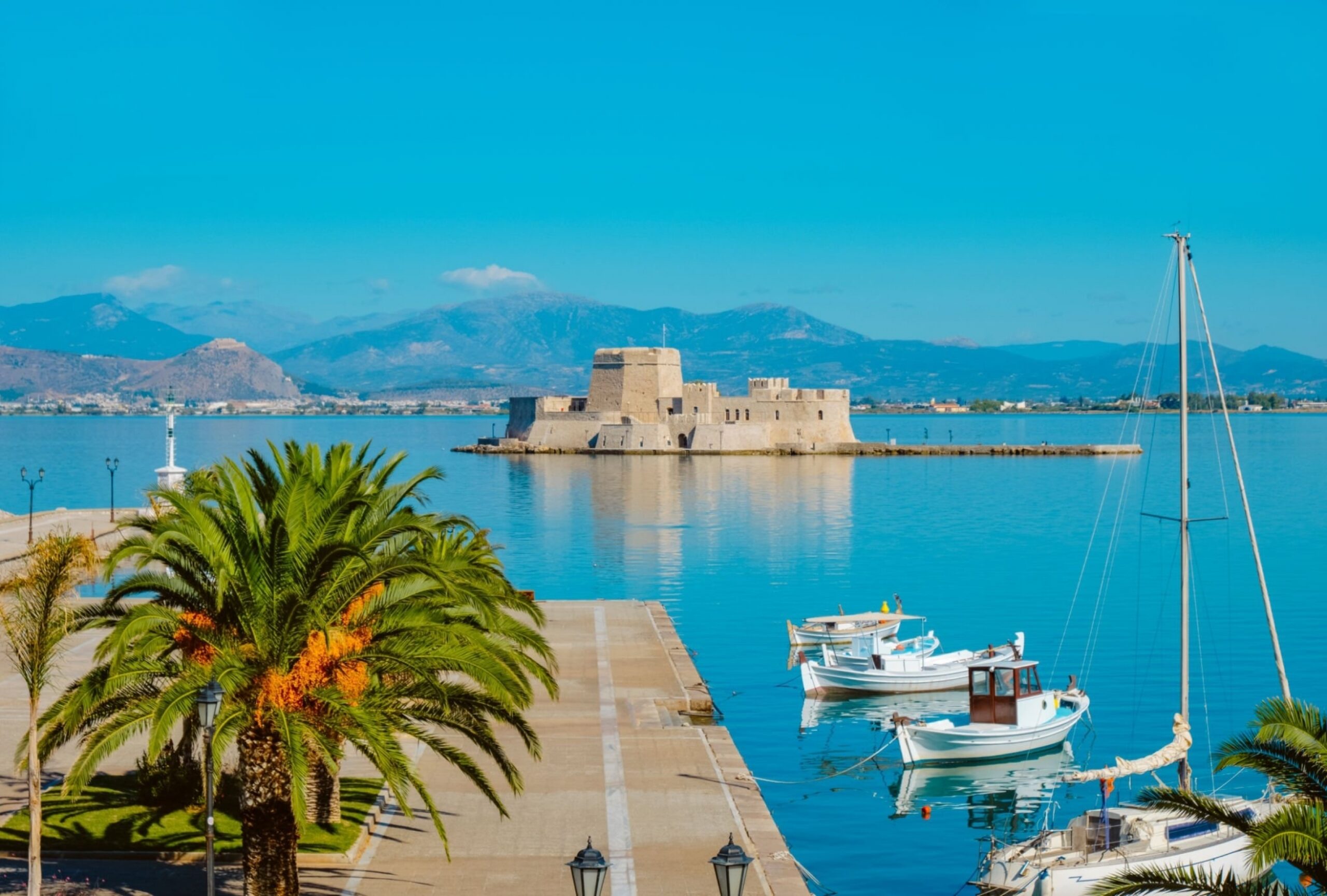 Corinth - Mycenae - Nauplio - Epidaur - Olympia - Delphi tour (3 days)